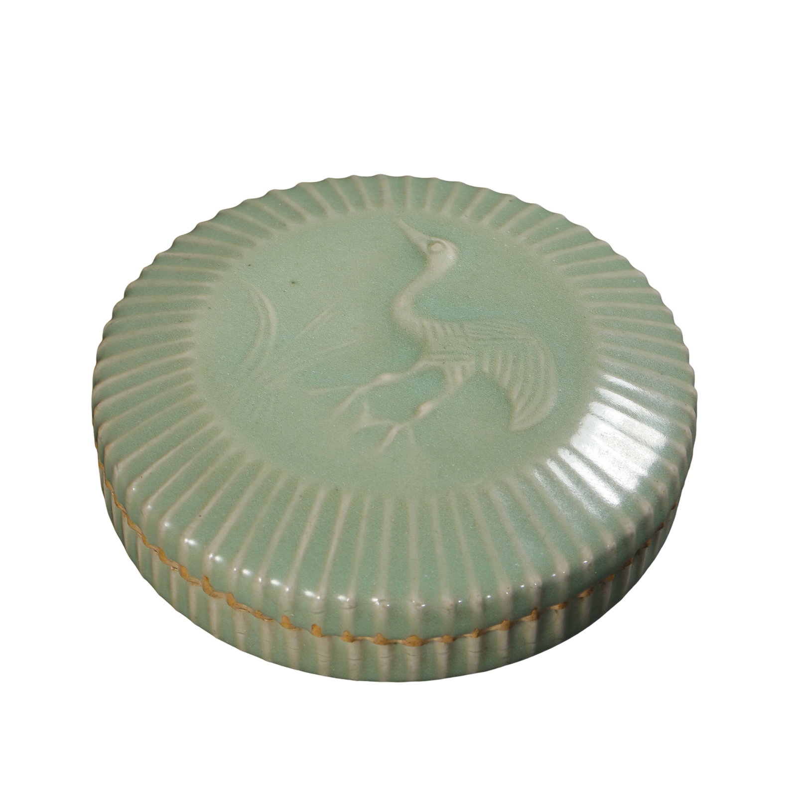 Longquan Celadon Mould?Printed Crane Chrysanthemum?Ribbed Cosmetic Box, Yuan Dynasty,13?14th: Dimensions: Diameter 14.5 cm (5.71 in), Height 6 cm (2.36 in)Condition & Provenance: This cosmetic box has typical thick pale?grey porcelain body of Longquan kiln. The exposed mating rim and base foot