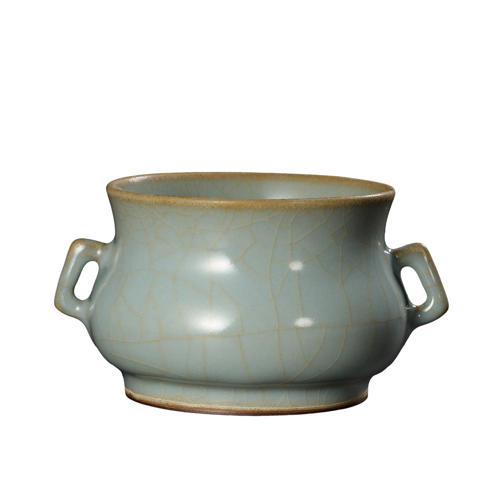 Guan?Type Celadon Two?Handled Censer,Southern Song Dynasty: Dimensions:Width 13.5cm (5?5/16in),Height 7.3cm (2?7/8in)Condition & Provenance:Alright,this authentic Southern?Song?dynasty guan?type censer is free of penetrating cracks and major restorations.The w
