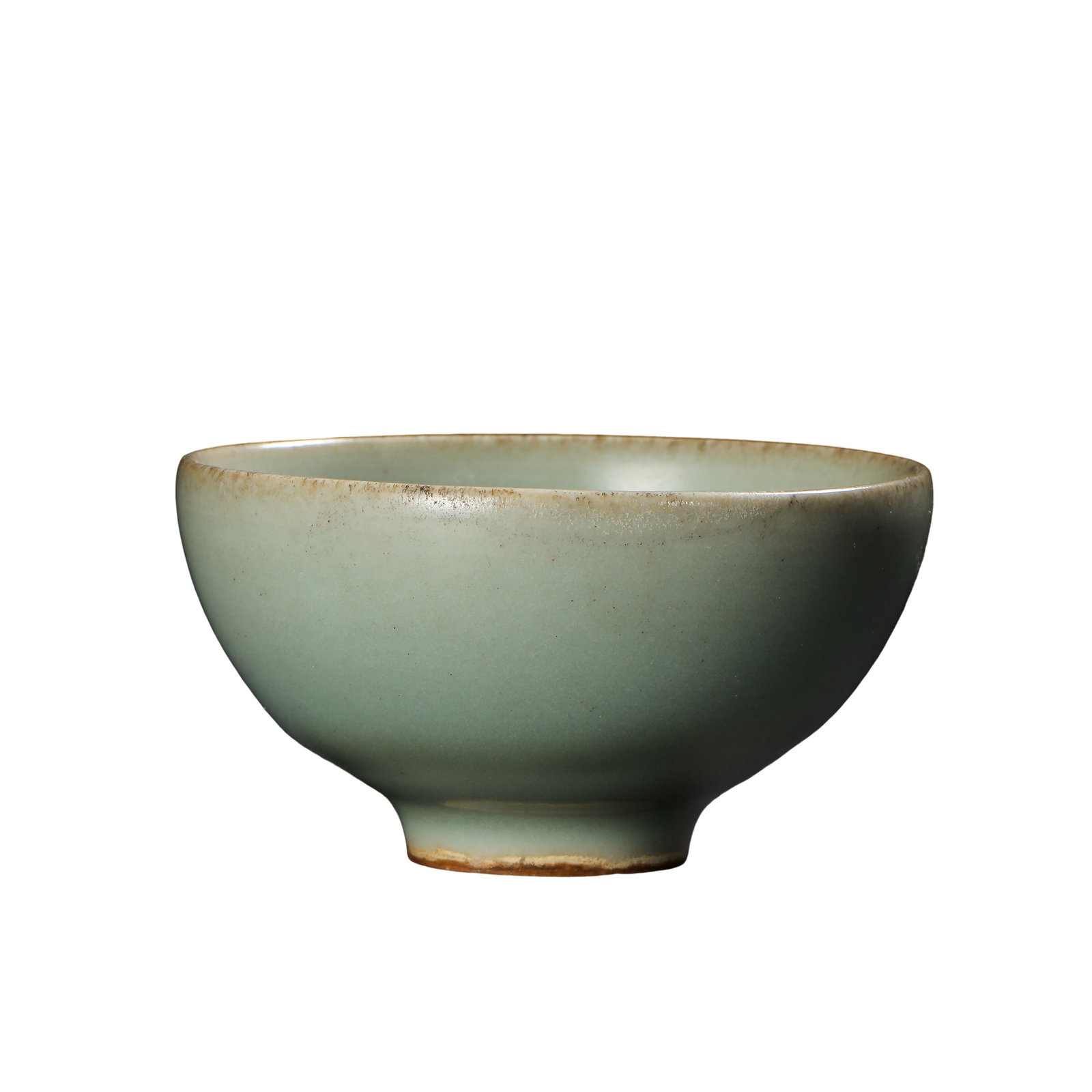 Longquan Celadon Small Tea Bowl,Southern Song?Yuan Dynasty: Dimensions:Height 4.5cm (1?3/4in),Diameter 8.5cm (3?3/8in)Condition & Provenance:Alright,this authentic Southern?Song?Yuan period Longquan celadon small tea bowl is free of penetrating cracks and majo