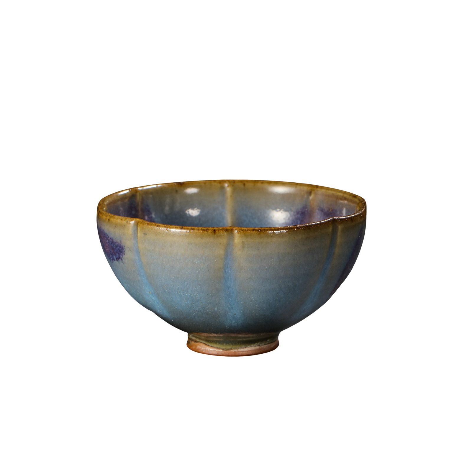 Jun?Yao Purple?Splashed Lobed Tea Bowl,Yuan Dynasty: Dimensions:Height 5cm (1?15/16in),Diameter 9.1cm (3?9/16in)Condition & Provenance:Alright,take a good look at this genuine Yuan?era Jun?yao lobed tea bowl.It’s survived all these centuries without