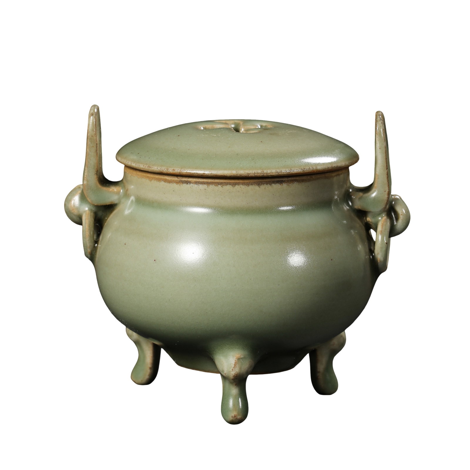 Longquan Celadon Tripod Censer with Loose?Ring Handles,Ming Dynasty: Dimensions:Height 8.9cm (3?1/2in),Diameter 10.5cm (4?1/8in)Condition & Provenance:Alright,let’s closely examine this authentic Ming?dynasty Longquan celadon tripod censer with pierced lid and