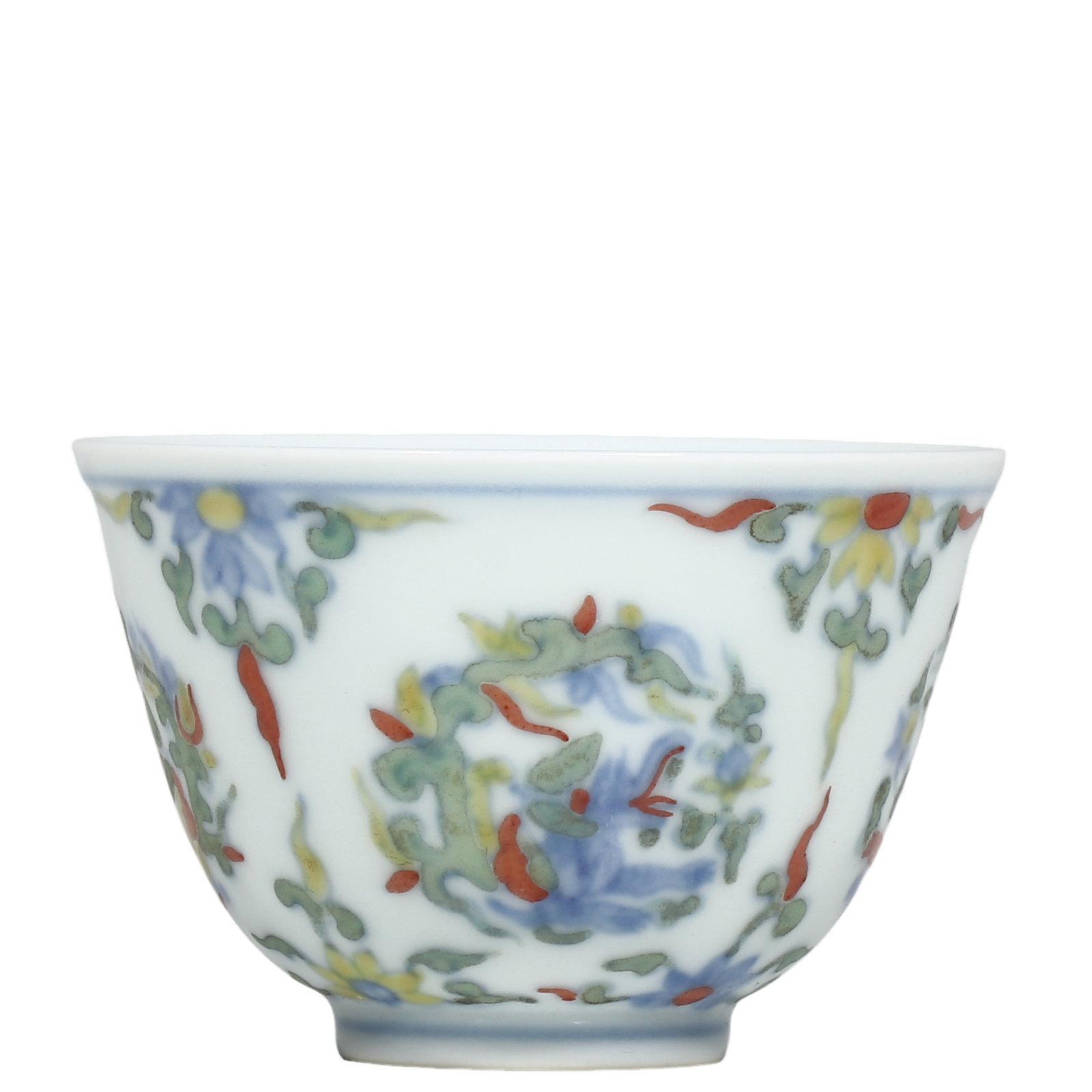 Ming Chenghua Period Doucai Cup With Medallion?Dragon Motif (1 of 6)