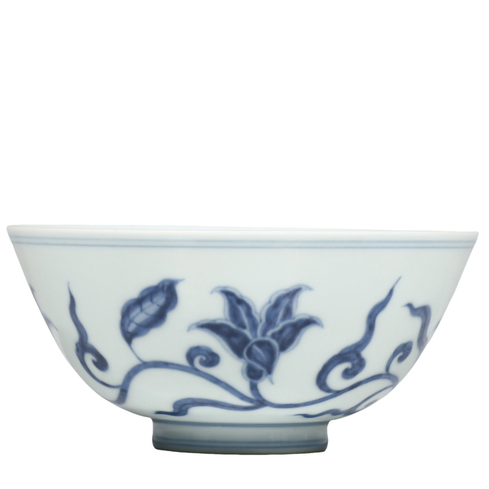 Ming Chenghua Period Blue?and?White Day?lily Scroll Bowl: Dimensions?H.7cm?Diam.14.8cm Condition & Provenance?Fully intact, no cracks or chips. Well?preserved cobalt blue with natural aged patina, old trace on foot?ring. No modern restoration, no chemical cl