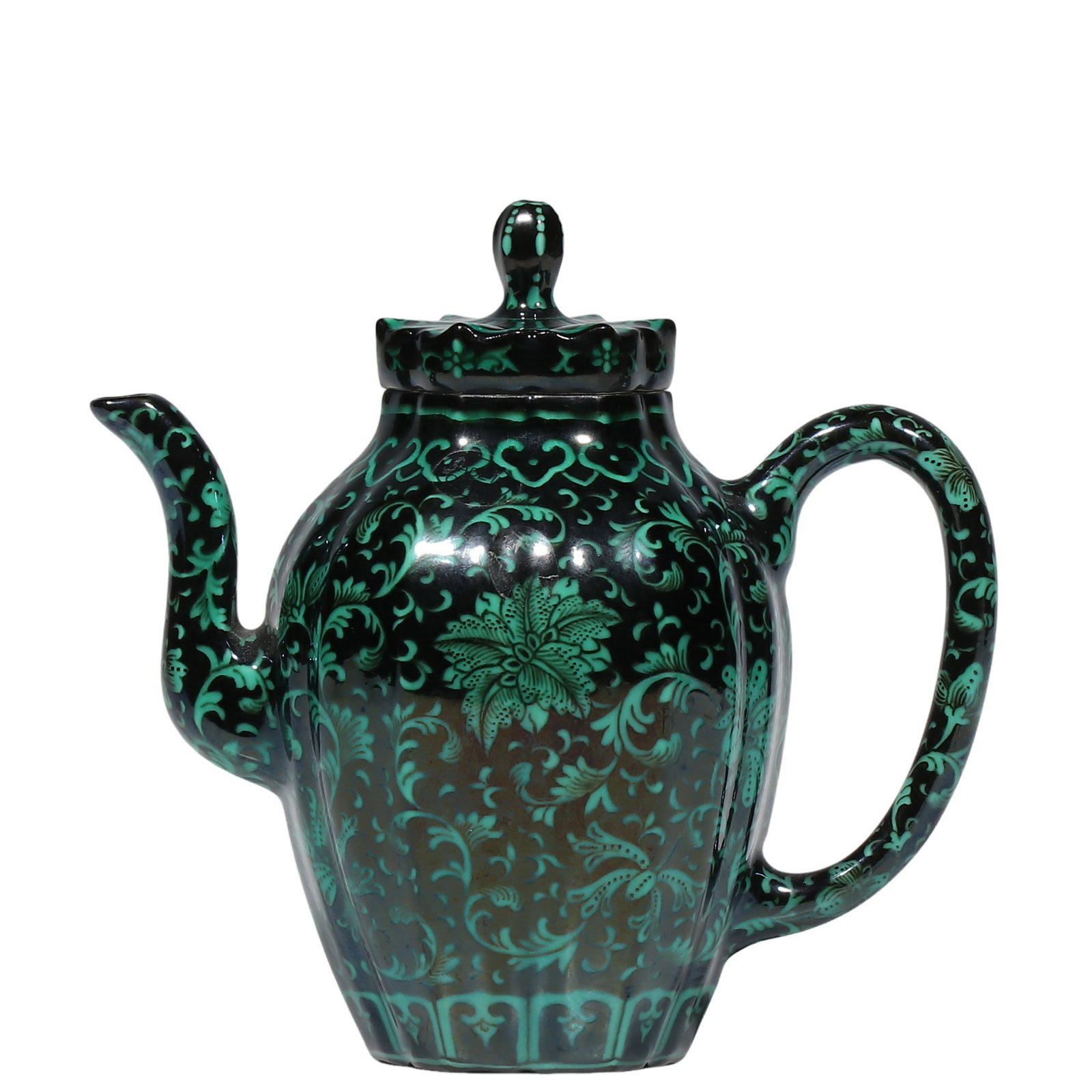 Qianlong Period Black?Ground Green?Enamel Melon?Shaped Ewer with Interlocking Floral Scrolls: Dimensions?H.11 cm Condition & Provenance?Complete with original foliated?form lid, no cracks or chips. Glossy black ground glaze, well?preserved green enamels with minor age?related surface wear. Cri