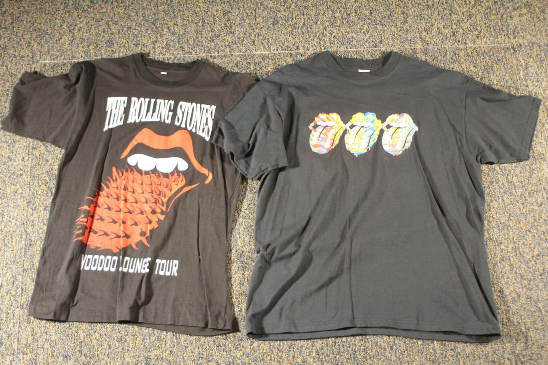 Two Rolling Stones T-Shirts (1 of 7)