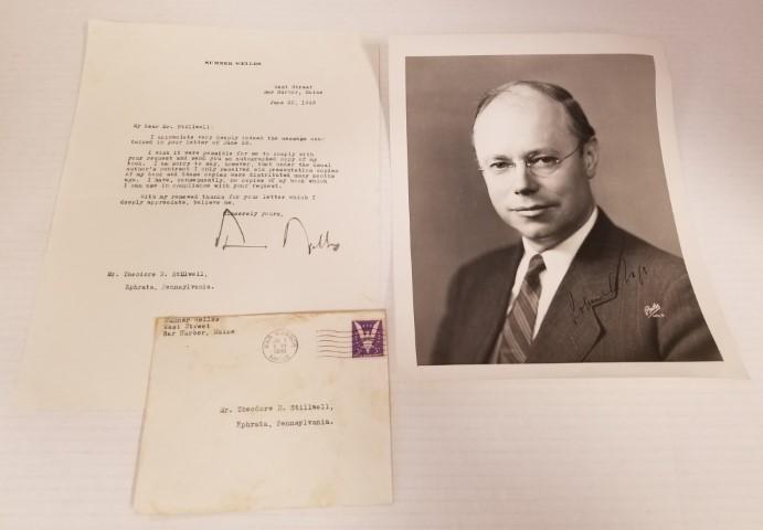 Autographs of Sumner Welles and Robert Taft (1 of 10)