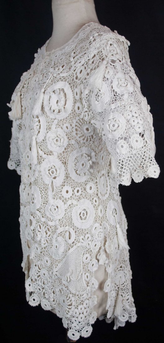 IRISH CROCHET LACE JACKET COAT, WITH MIXED LACE, 1905: IRISH CROCHET LACE JACKET COAT, WITH MIXED LACE, 1905 Romantic Edwardian original circa 1905 lady's fashionable one piece open front summer jacket with handmade irish crochet lace accents, battenburg 