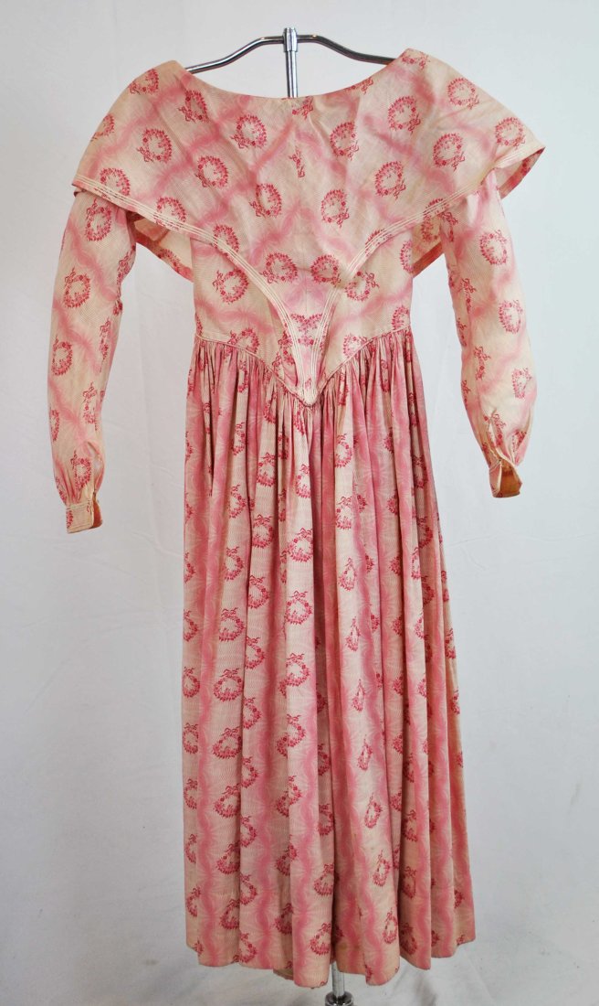 VICTORIAN COTTON YOUNG GIRLS DRESS, 1840s (1 of 8)