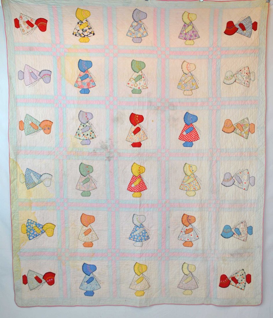 APPLIQUE QUILTED SUNBONNET SUE QUILT, 1930s (1 of 11)