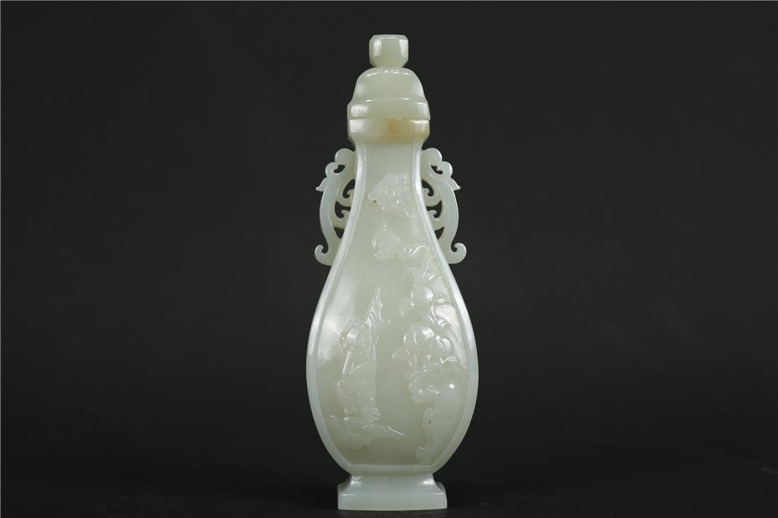 QING QIANLONG HETIAN JADE DOUBLE-EARED VASE (1 of 9)