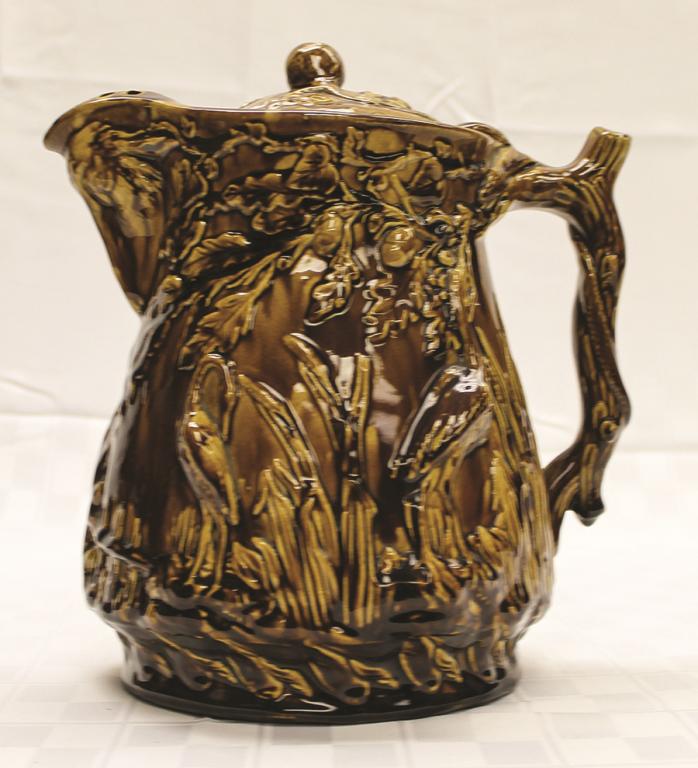 Bennignton Herrington Lidded Pitcher 10.5" H x 9.5" W (1 of 1)