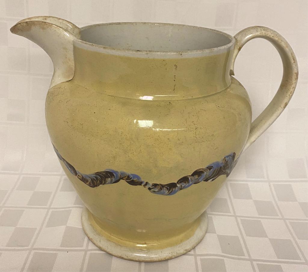 Mochaware Earthworm Pitcher 8" H Condition: One (1 of 1)