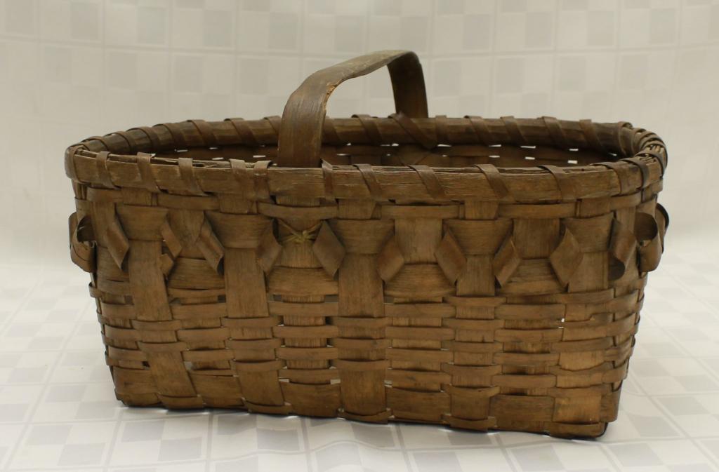 Rectangular MicMac Indian Basket 13.25" L x 9" W x 8" H (1 of 1)