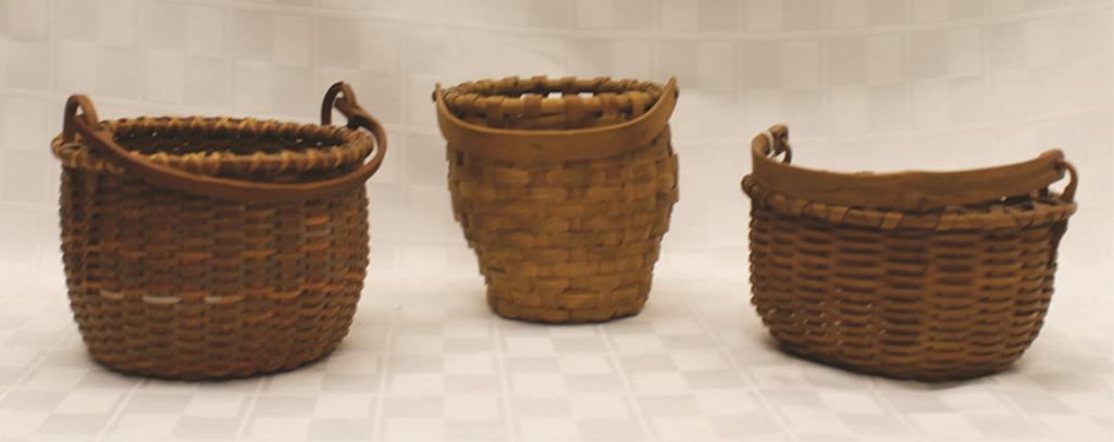 Lot of Three Miniature Splint Baskets 3" - 7" (1 of 1)
