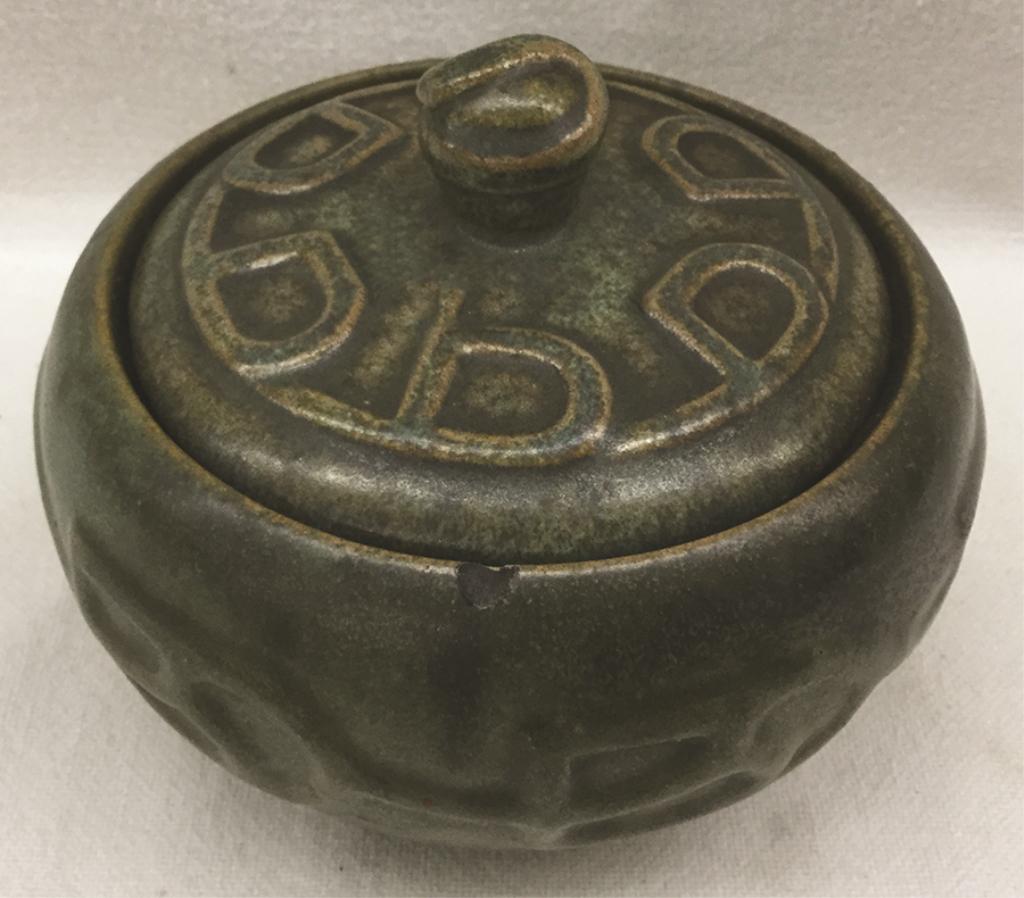 Fulper Art Pottery with Lid 4.5" H x 6" W Condition:: Condition: One chip in edge of dish