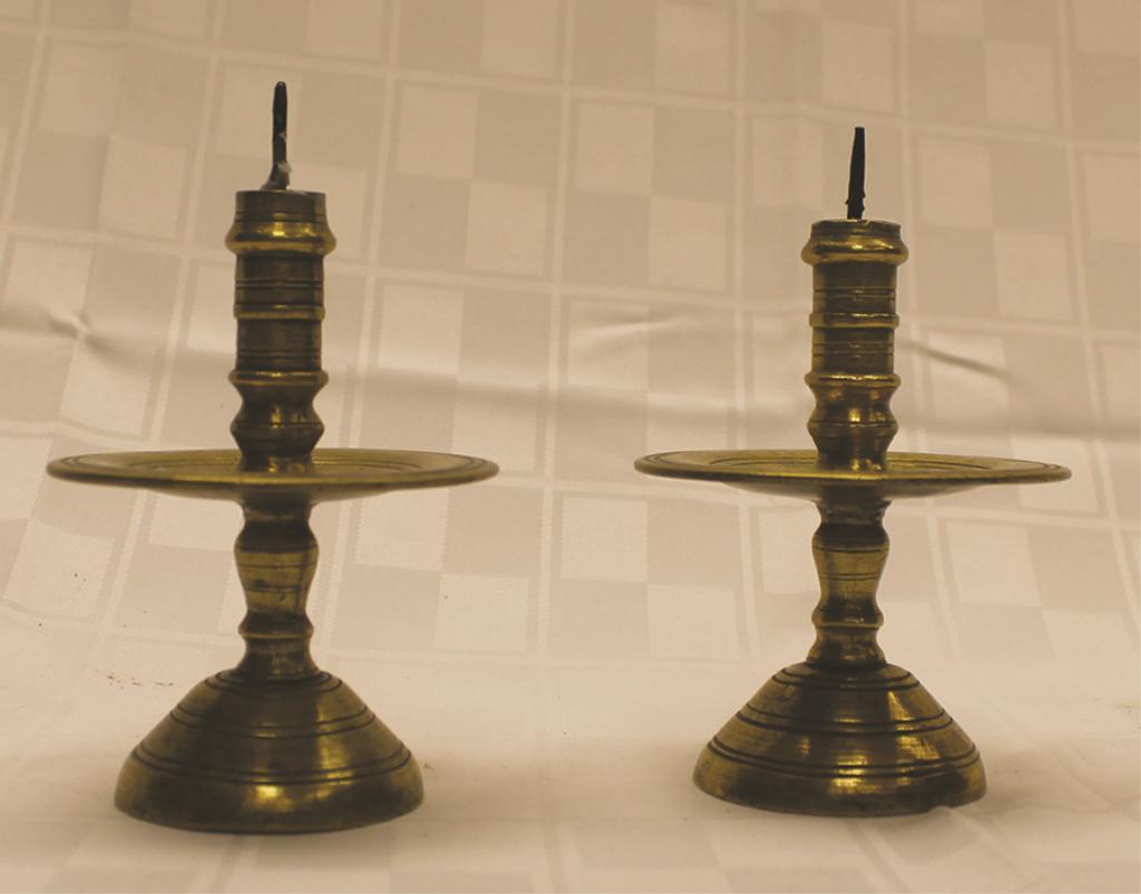 Pair of 17th Century Brass Candlesticks 4" H Condition: (1 of 1)