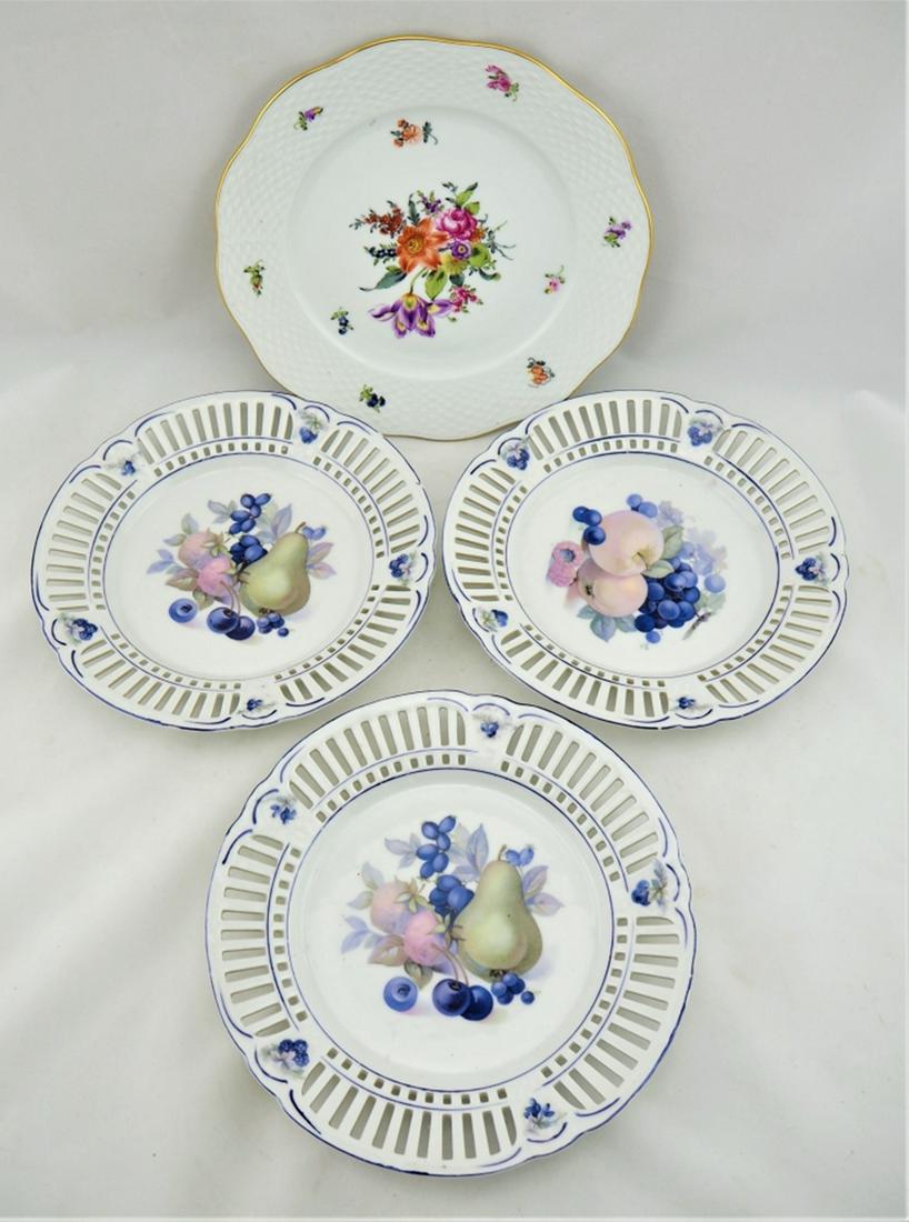 4 decorative plates porcelain (1 of 2)