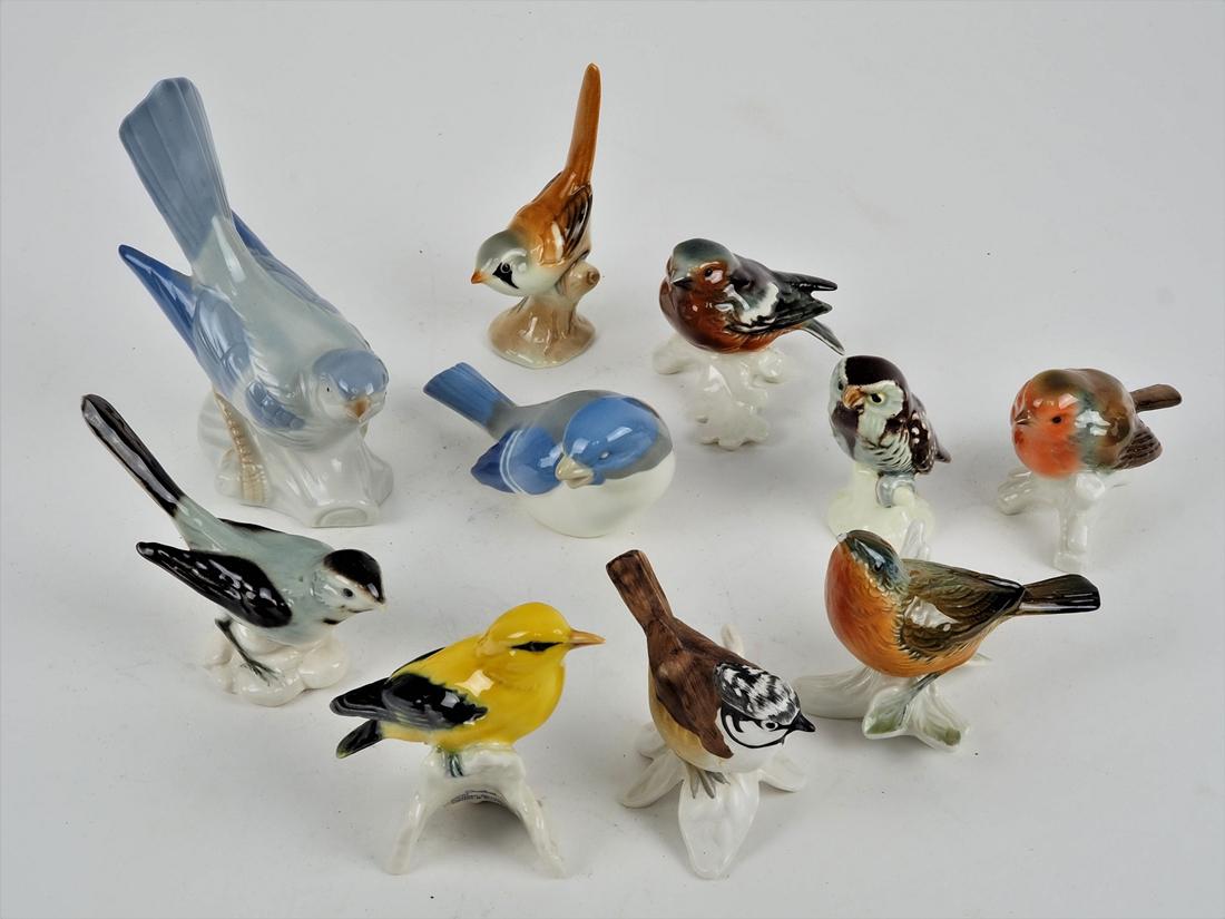 Convolute Goebel porcelain birds: Convolute Goebel porcelain birdsTotal 10 pieces, mostly good condition, 4 pieces with chips on the beakKonvolut Goebel Porzellan VÃ¶gelInsgesamt 10 StÃ¼ck, Ã¼berwiegend guter Zustand, 4 StÃ¼ck