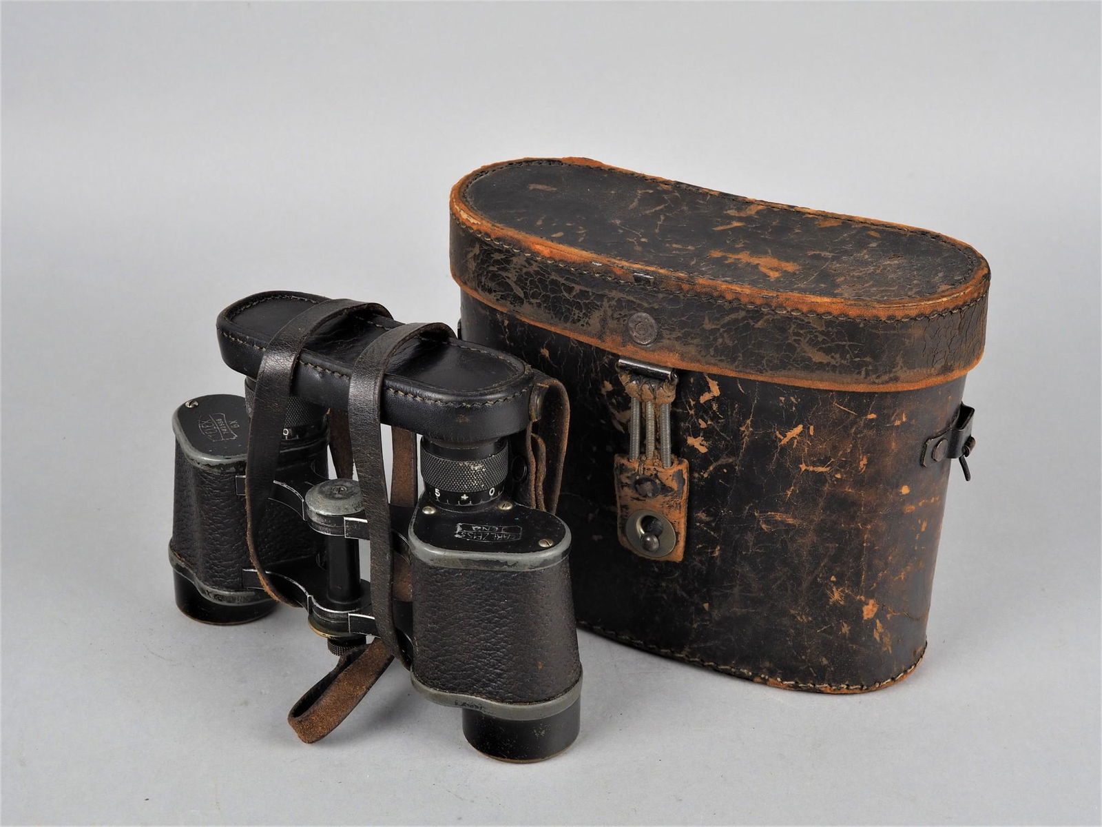 Binoculars Karl Zeiss Telex: Binoculars Karl Zeiss Telex in leather case. Used condition. Fernglas Karl Zeiss Telex in Lederetui. Gebrauchter Zustand.