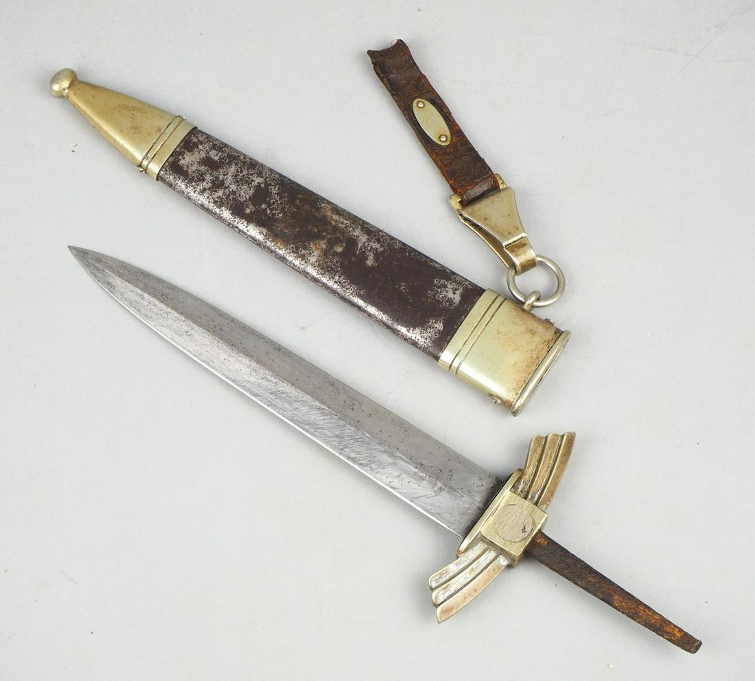 German Air Sports Association (DLV) Pilot Knife - SMF Solingen: German Air Sports Association (DLV) Pilot Knife - SMF Solingenoriginal DLV service dagger M 34. double edged dagger blade l. 17,7cm. With nickel guard - denazified, remnants of silver finish. Grip pie