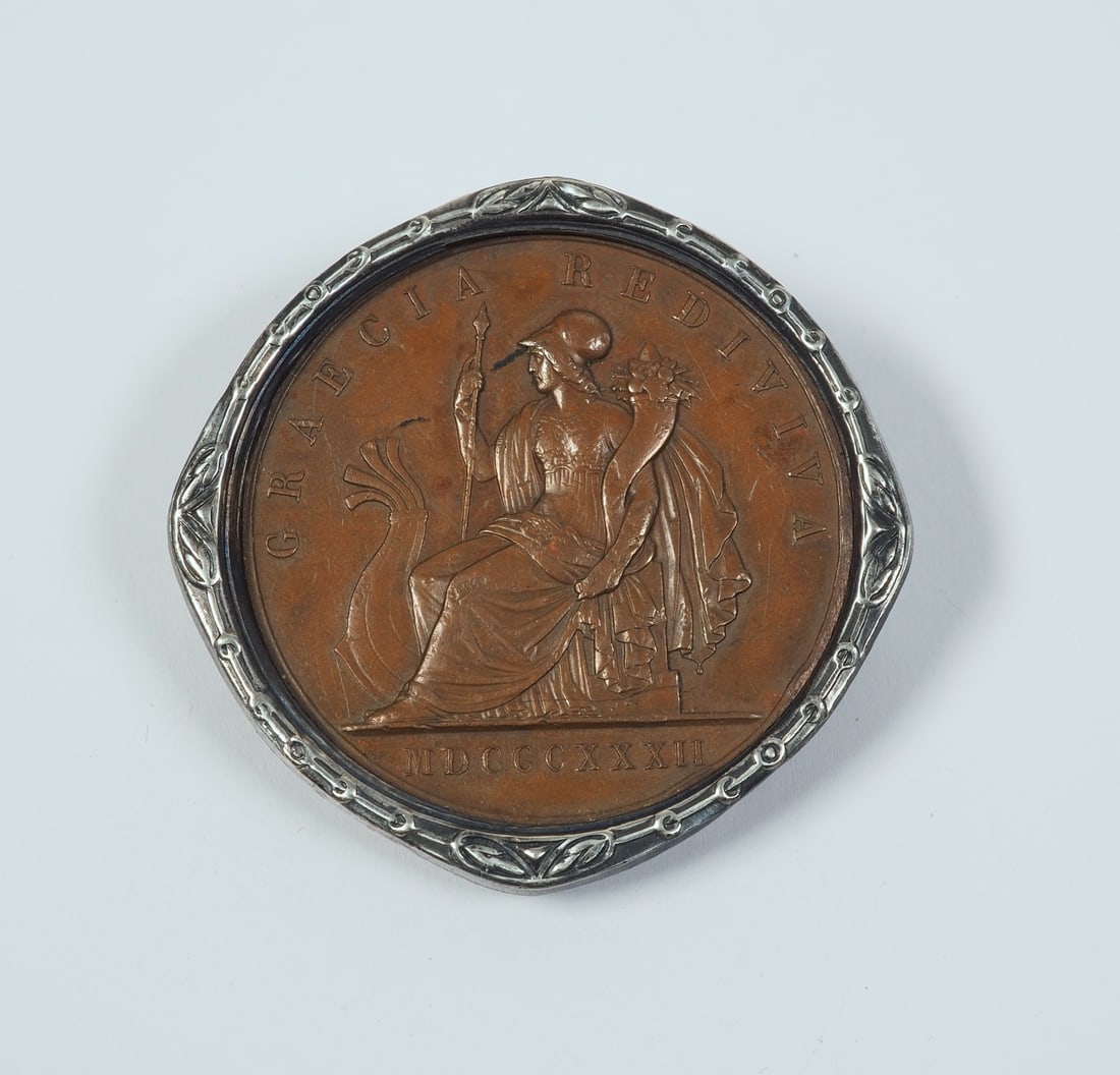 King Otto I (1832-1862): Bronze medal 1832 by C. Voigt: King Otto I (1832-1862): Bronze medal 1832 by C. Voigtfor the accession to the throne. Obverse with the raised side portrait in relief and "OTTO I REX GRAECIAE", signed "C. Voigt" at the bottom of the