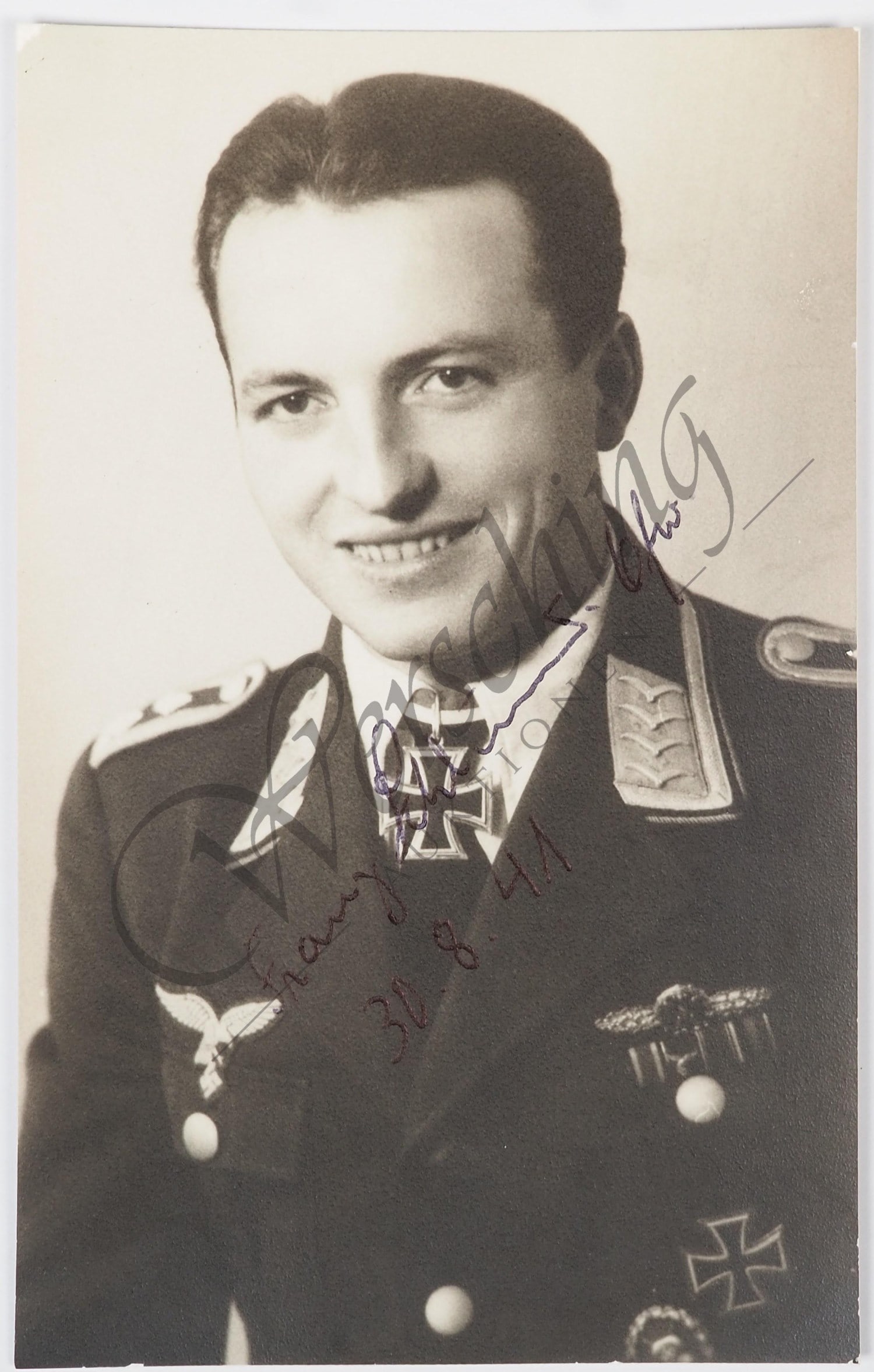 Knight's Cross bearer Franz Schlund, autographed photo: Knight's Cross bearer Franz Schlund, autographed photoOriginal hand-signed autograph photo of Knight's Cross bearer Franz Schlund, also dated 30.8.41. Written on the back by Schlund and signed again "