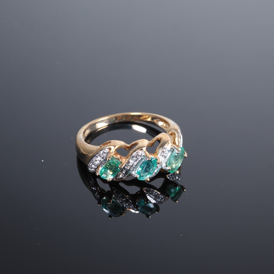 Zambia Emerald Gold Ring (1 of 1)