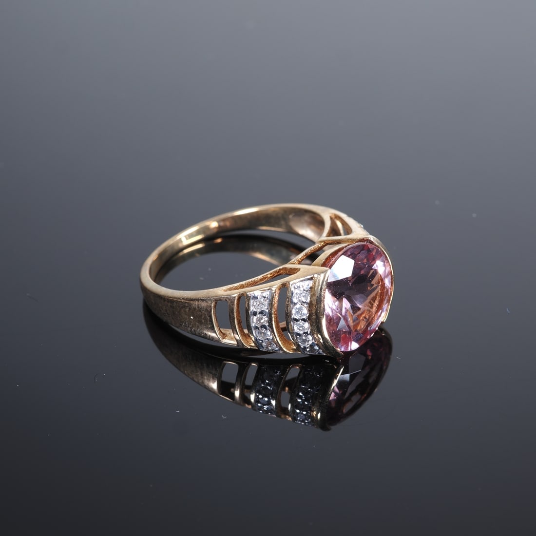 AAA Madagascar Morganite Gold Ring (1 of 1)