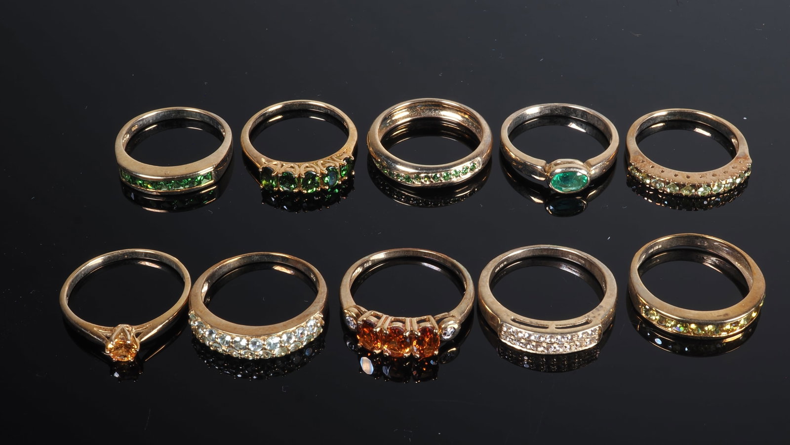 10 ladies’ rings with gemstone settings, 9-carat yellow gold (1 of 1)