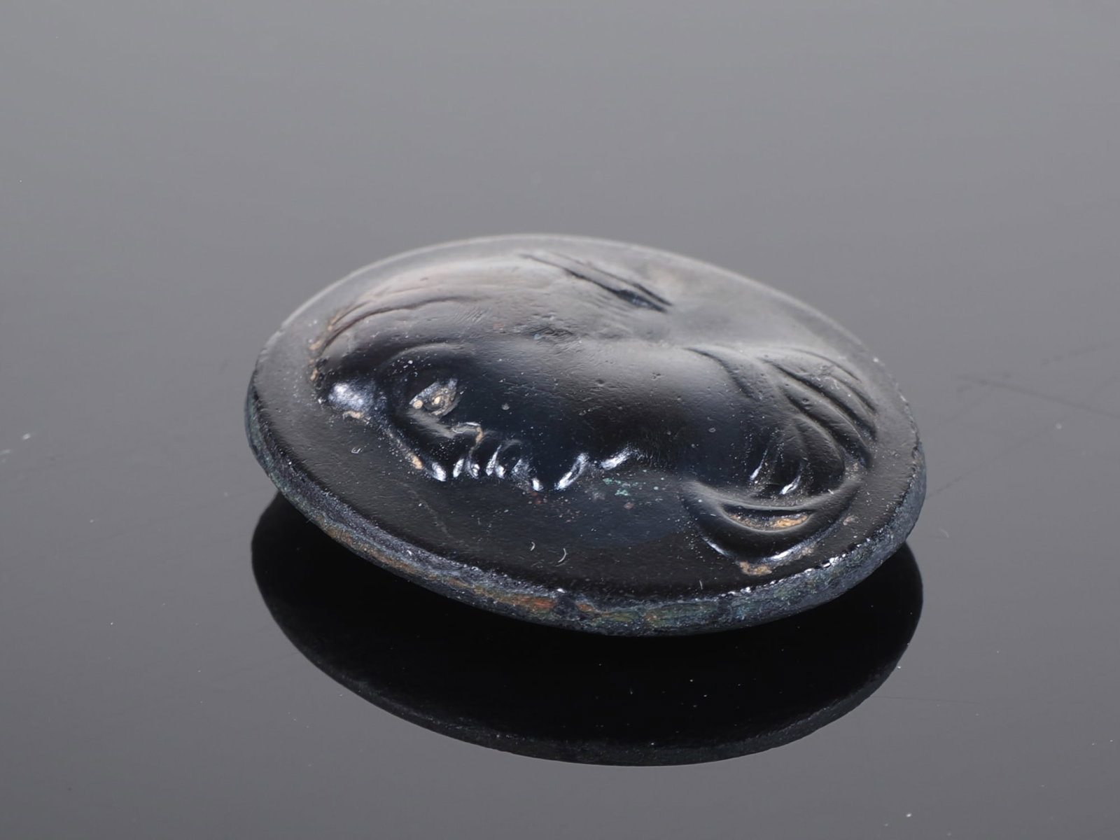 Ptolemaic gem / cameo, Berenice II, c. 220 BC (1 of 3)