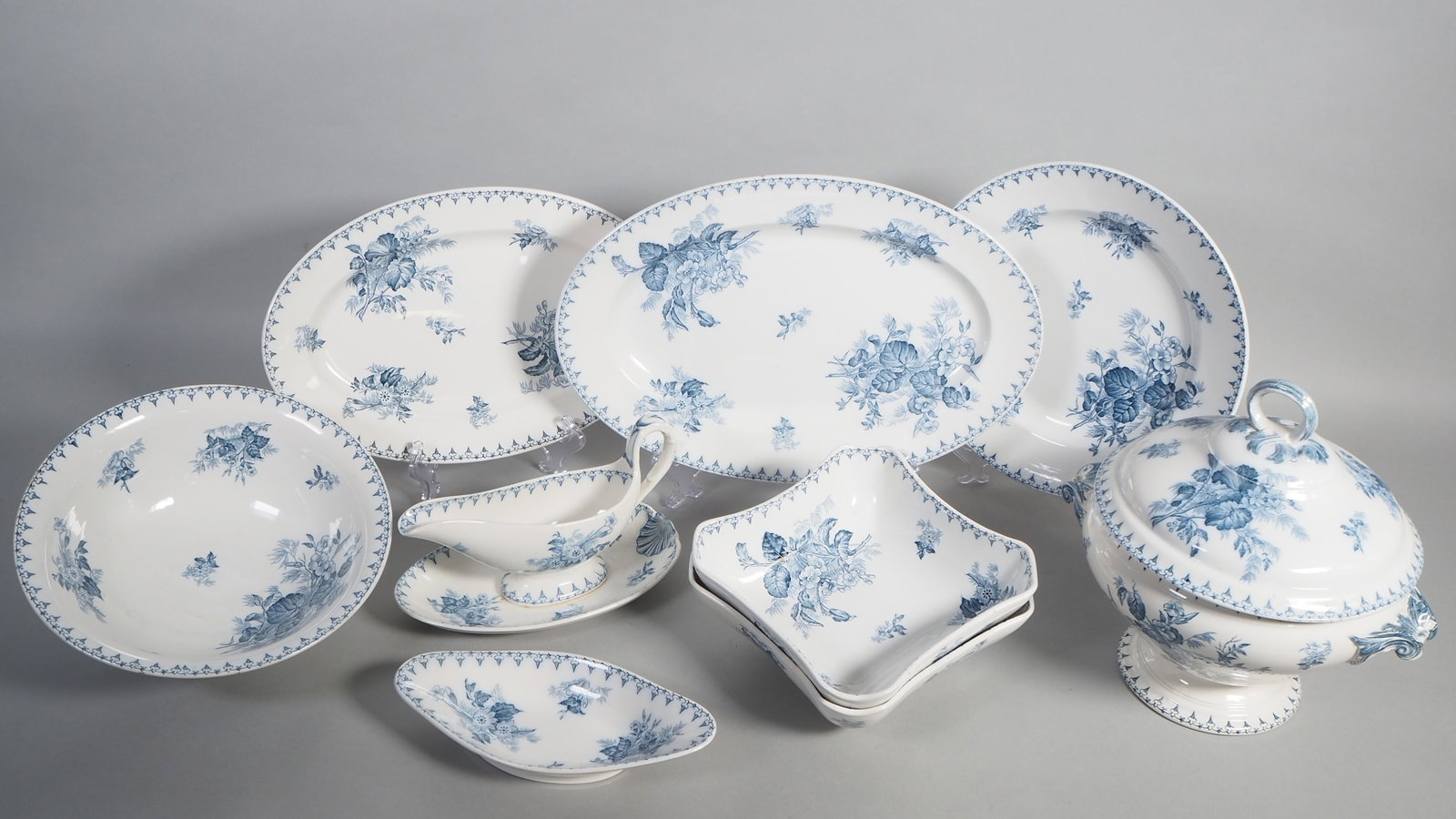 Faience dinner service, around 1920 (1 of 5)