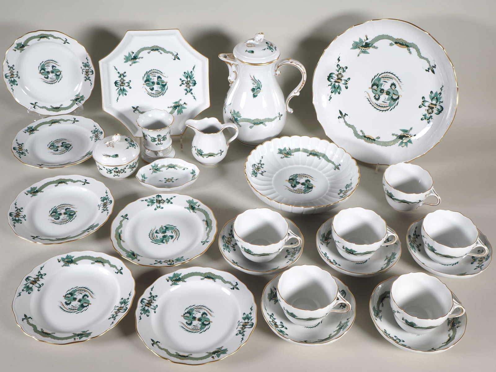 Meissen coffee service for 6 people, Rich Court Dragon green, 25 pieces (1 of 7)