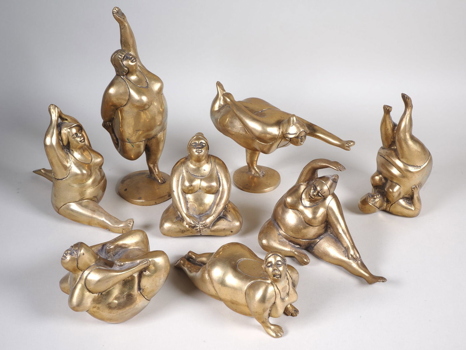 Bronze figurine set "Fat ladies doing yoga" (1 of 1)