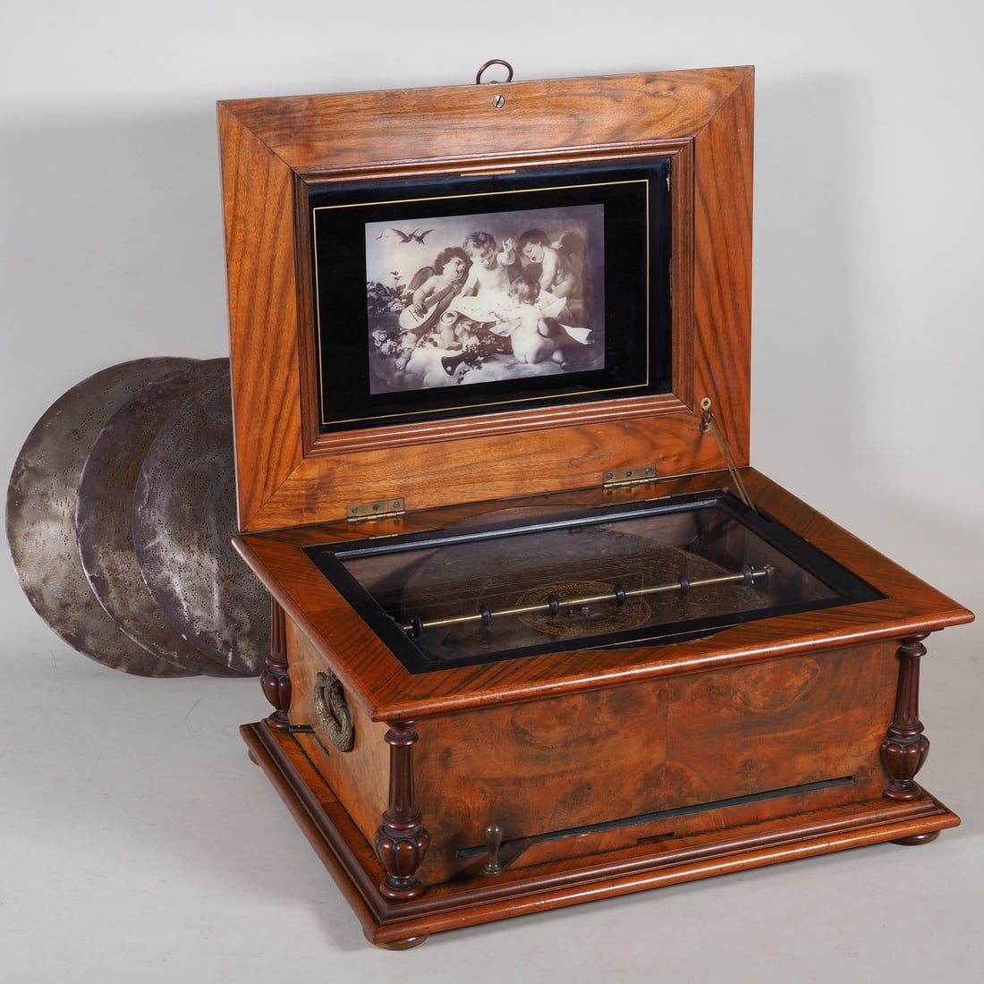 Record player box ‘Symphoneon’ around 1900 (1 of 6)