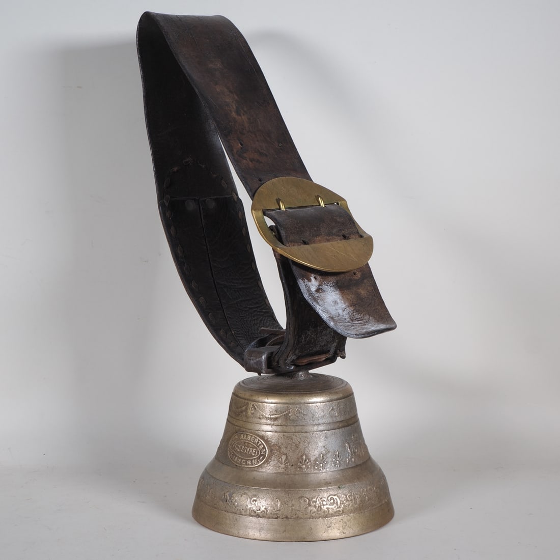 Large cowbell, circa 1800 (1 of 2)
