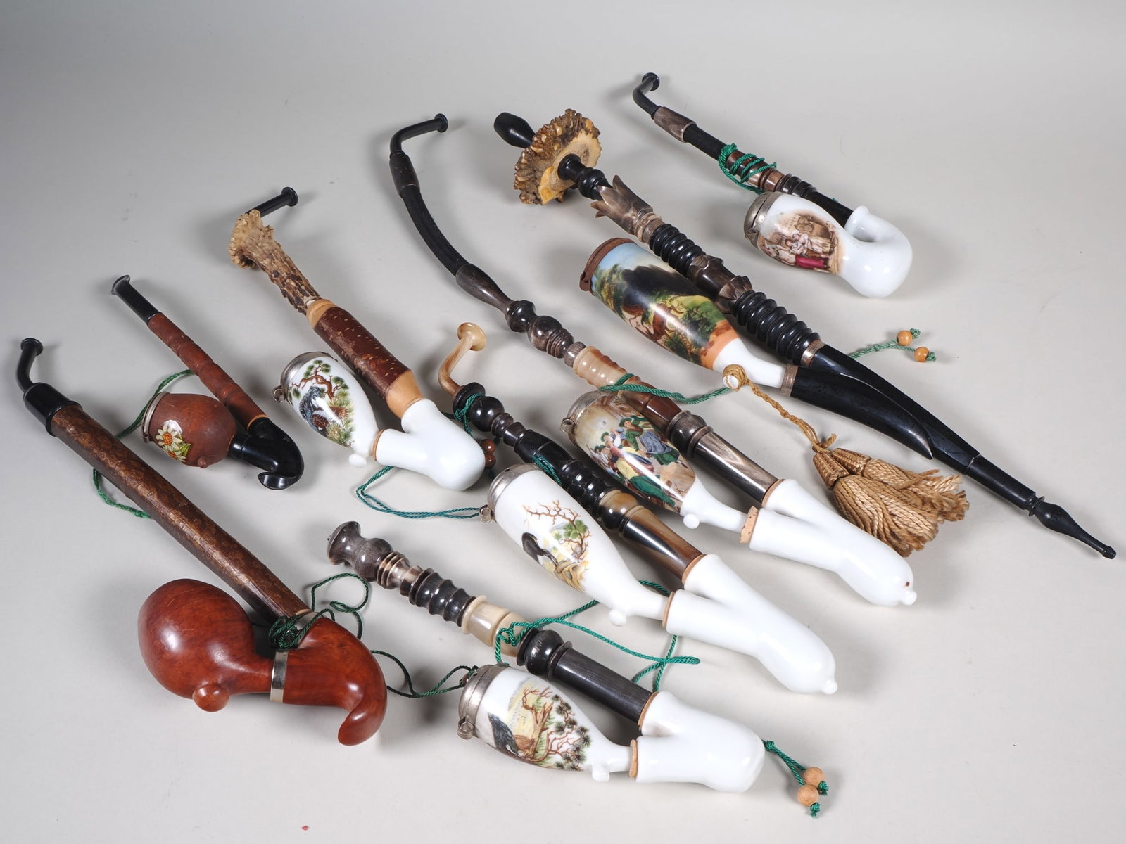 Assortment of pipes (1 of 1)