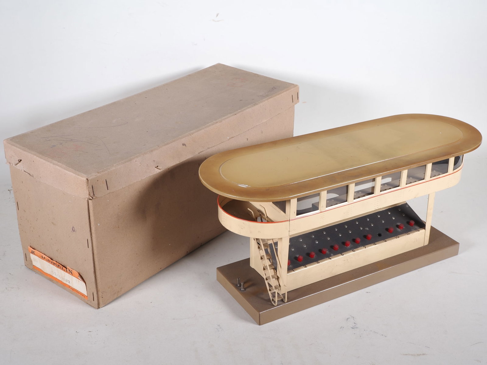 Märklin signal box 13729/12 in original packaging, gauge 0, circa 1940 (1 of 3)