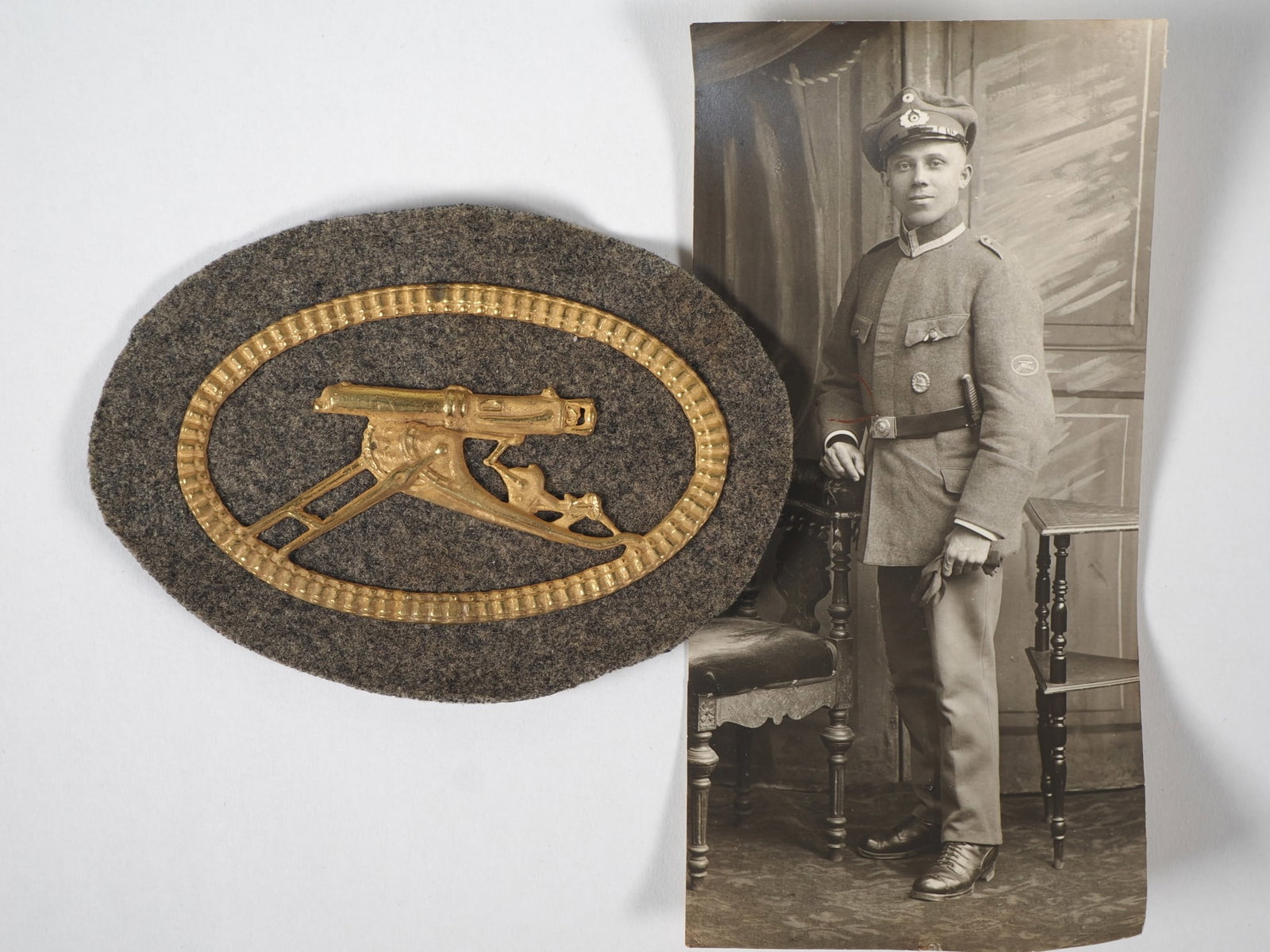 Machine Gun Sharpshooter Badge, World War I (1 of 4)