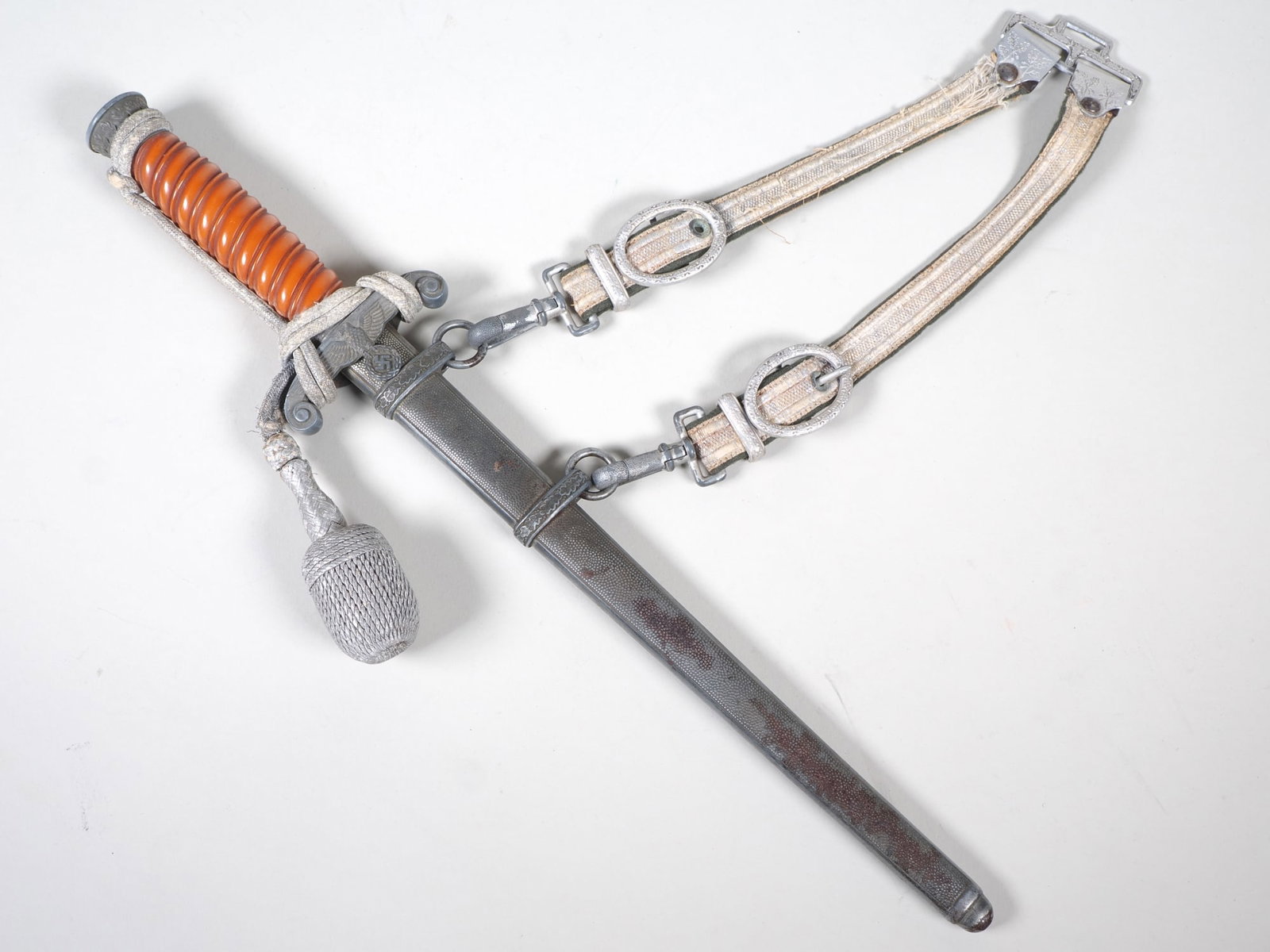 Wehrmacht Army Officer’s Dagger with portepee and hanger - Carl Eickhorn (1 of 7)