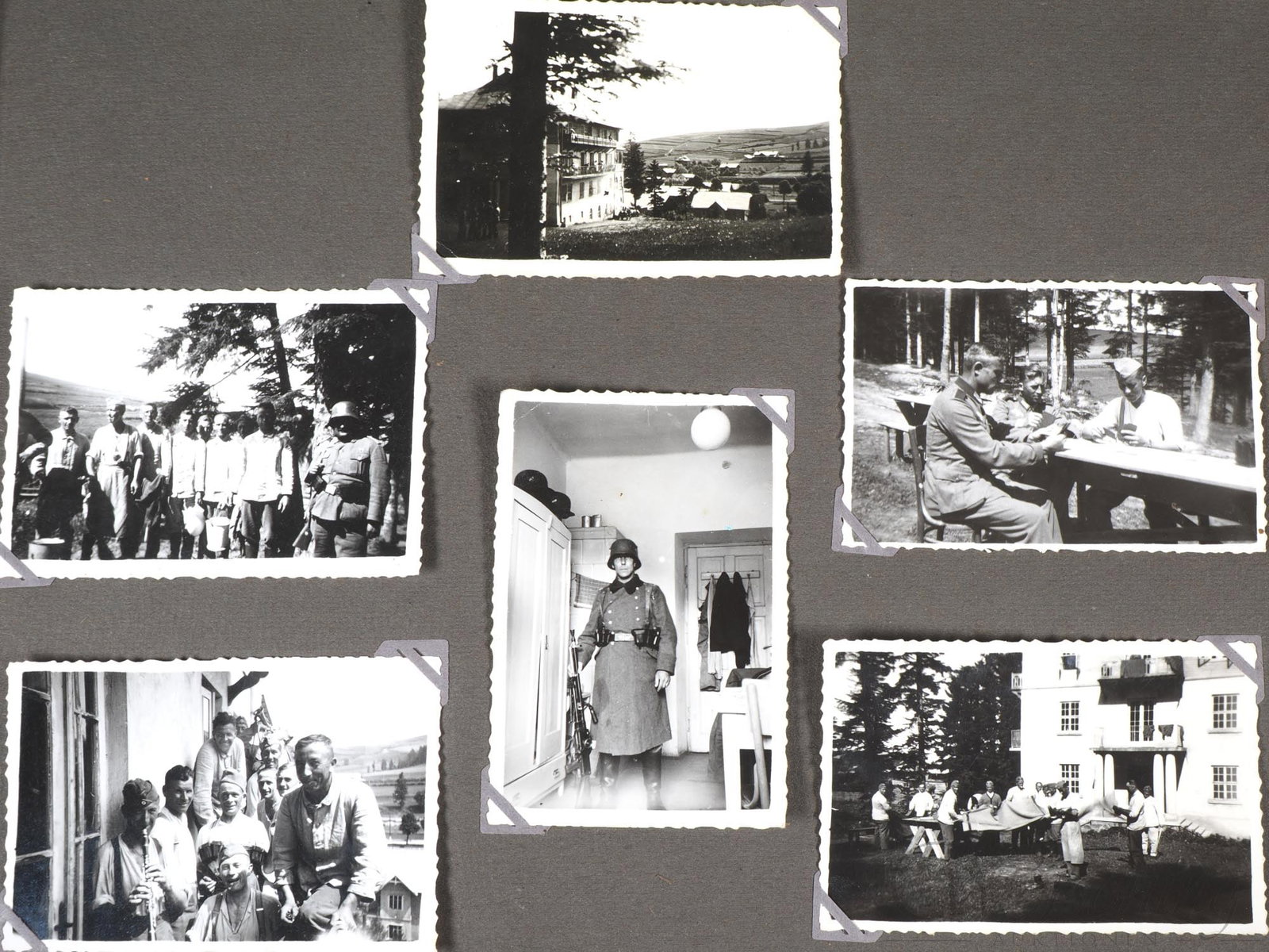 World War II photo album: Warsaw Ghetto, General Government, Lviv Massacre: World War II photo album: Warsaw Ghetto, General Government, Lviv Massacre A very rare photo album belonging to a member of Security Division No. 442 in the General Government of Poland. Occupation fo