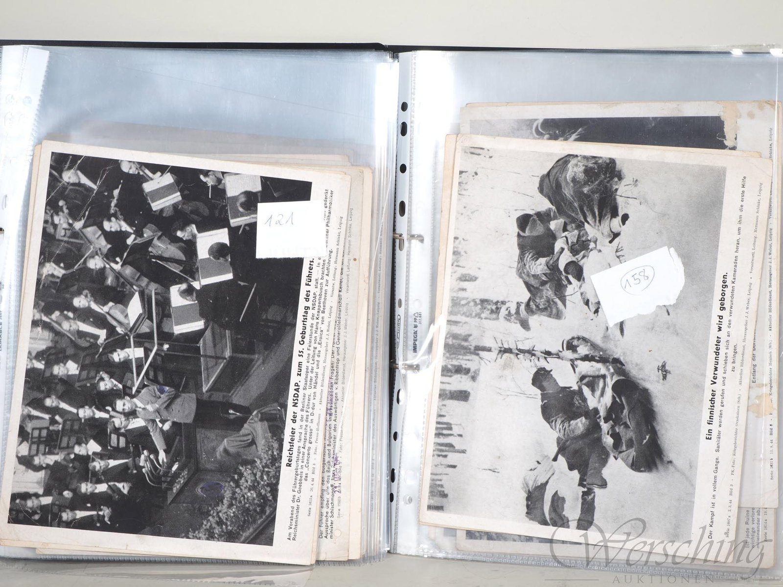 Pair of folders with picture war reports from 1943/44 "Aktueller Bilderdienst", J.J. Weber Leipzig (1 of 5)