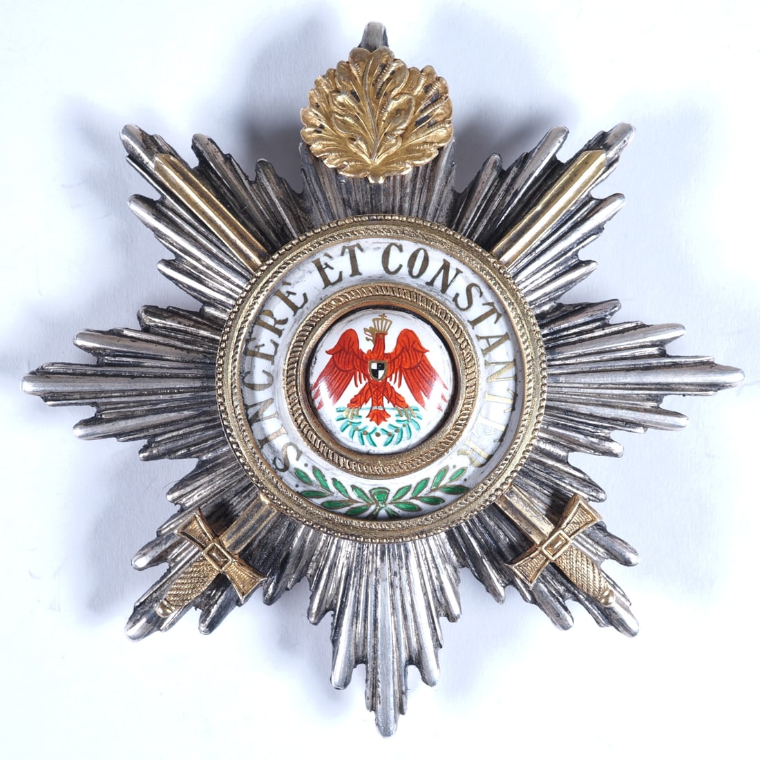 Prussia: Red Eagle Order Breast Star 1st Class with oak leaves and swords: Prussia: Red Eagle Order Breast Star 1st Class with oak leaves and swordsExtremely high-quality workmanship with fine enamel work, presumably very old Centenar production / jeweller's production as a