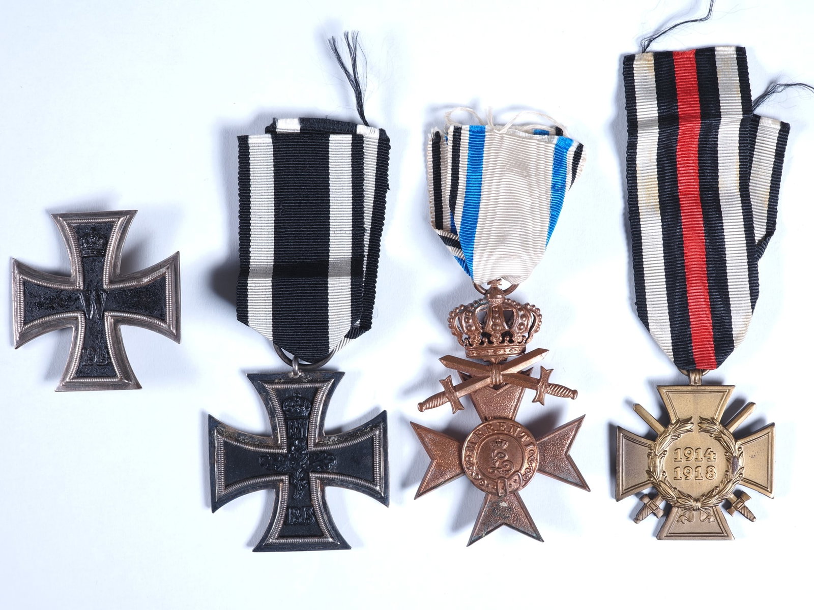 Estate: World War I medals, Iron Cross 1st & 2nd Class 1914 (1 of 2)