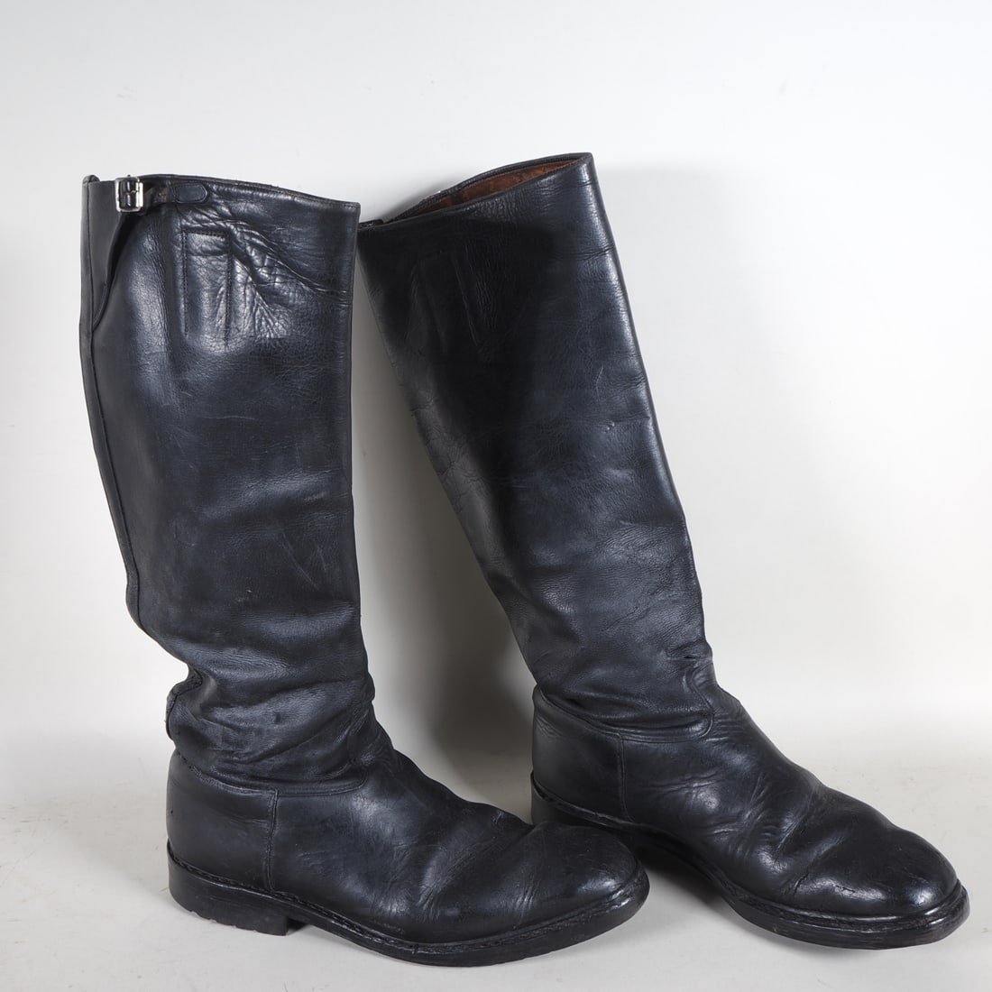 Pair of SS boots, 1937, stamped SS Verwaltungsamt: Pair of SS boots, 1937, stamped SS VerwaltungsamtPair of leather boots from the SS, both stamped "VA 3/37 SS" on the inside. VA stands for Verwaltungsamt (administrative office). Designed for officers