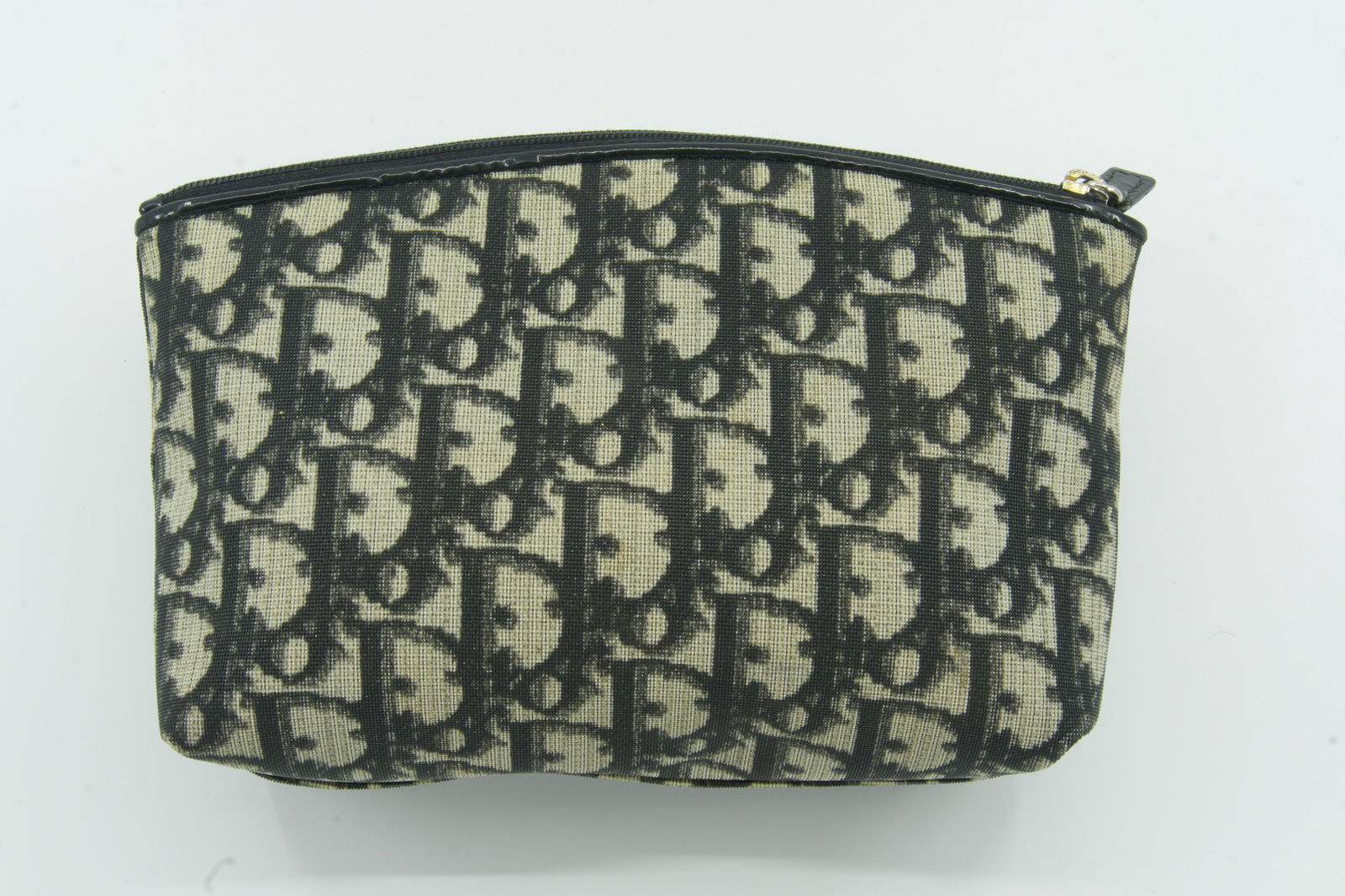 Dior Trotter Pouch (1 of 3)