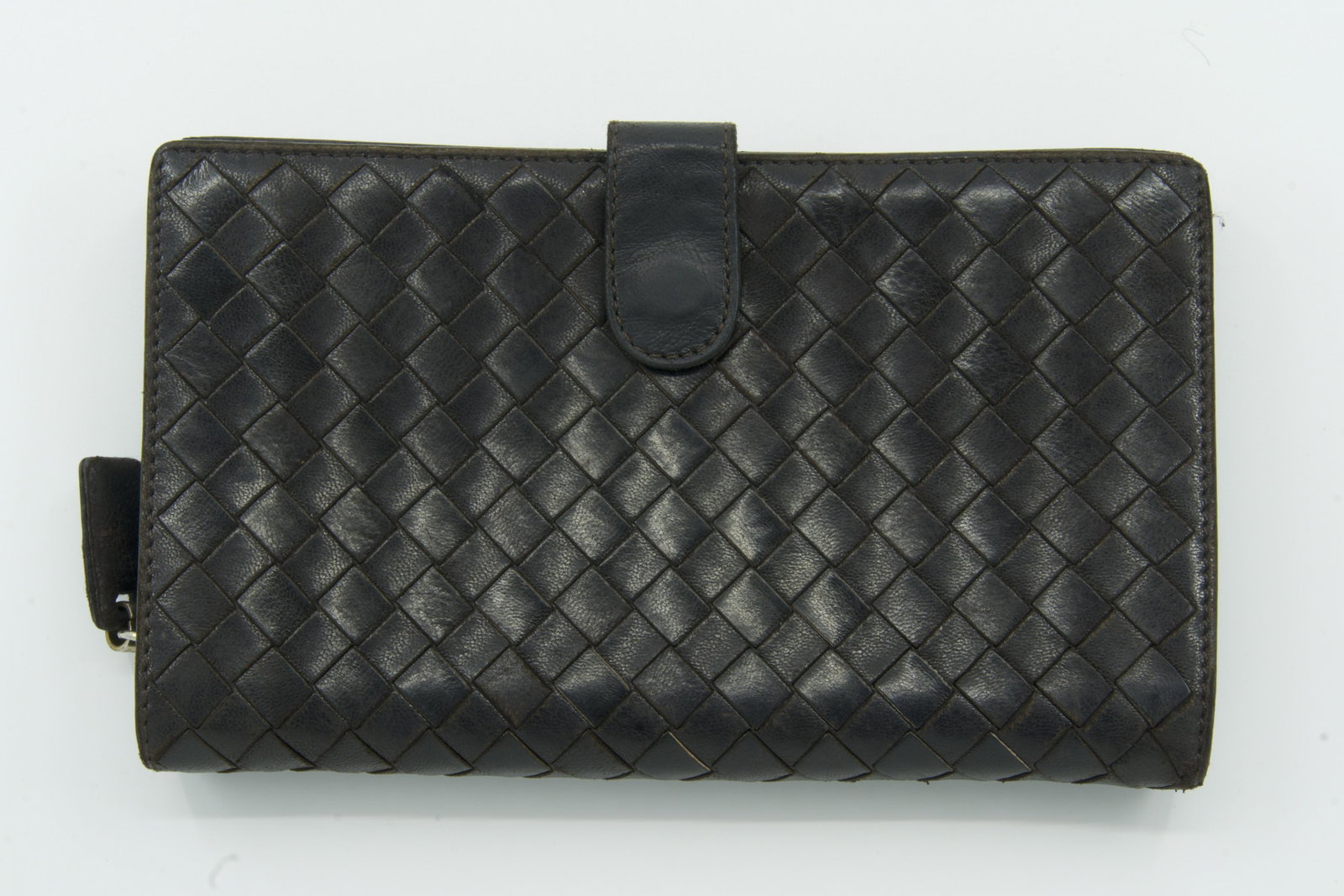 Bottega Veneta Black Wallet: Wear on the inside