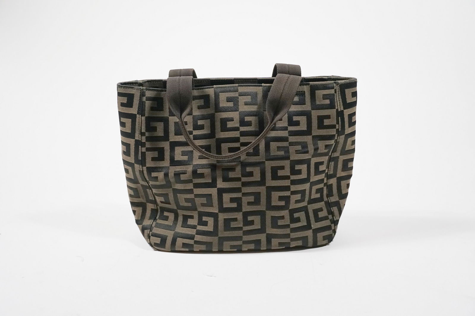 Givenchy Monogram Tote (1 of 4)