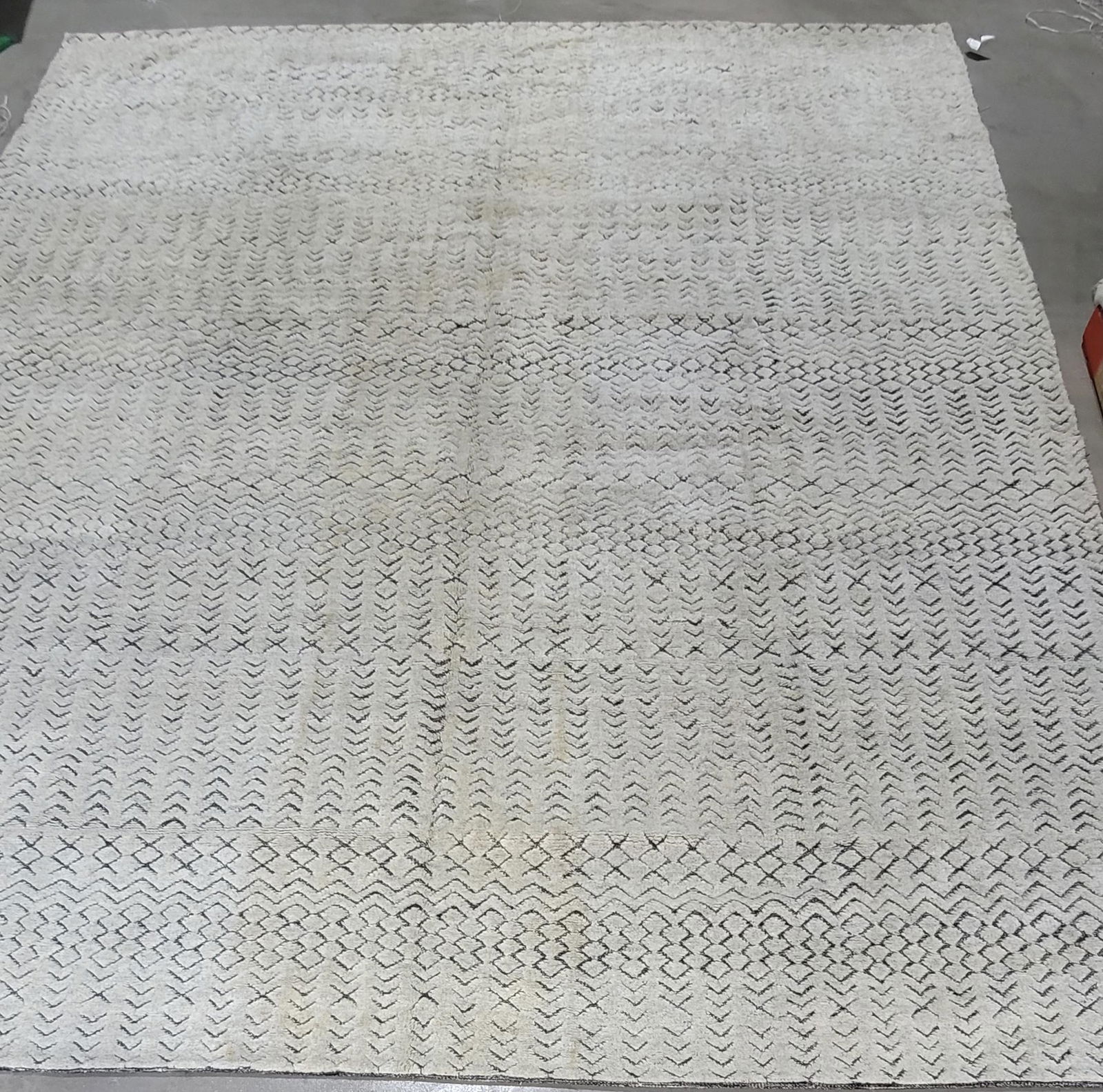 Modern Moroccan Style Wool 12'3'' x 15'3'' Rug (1 of 5)