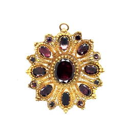 Victorian 15 Yellow Gold & Garnet Pendant / Brooch