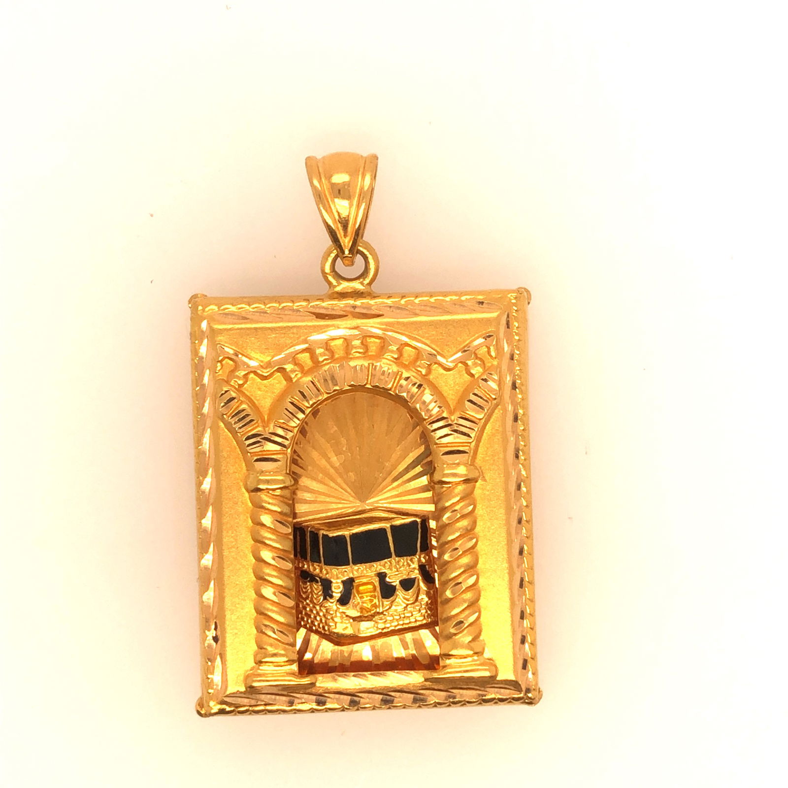 21K Yellow Gold Pendant of house of "Kabe" (1 of 3)
